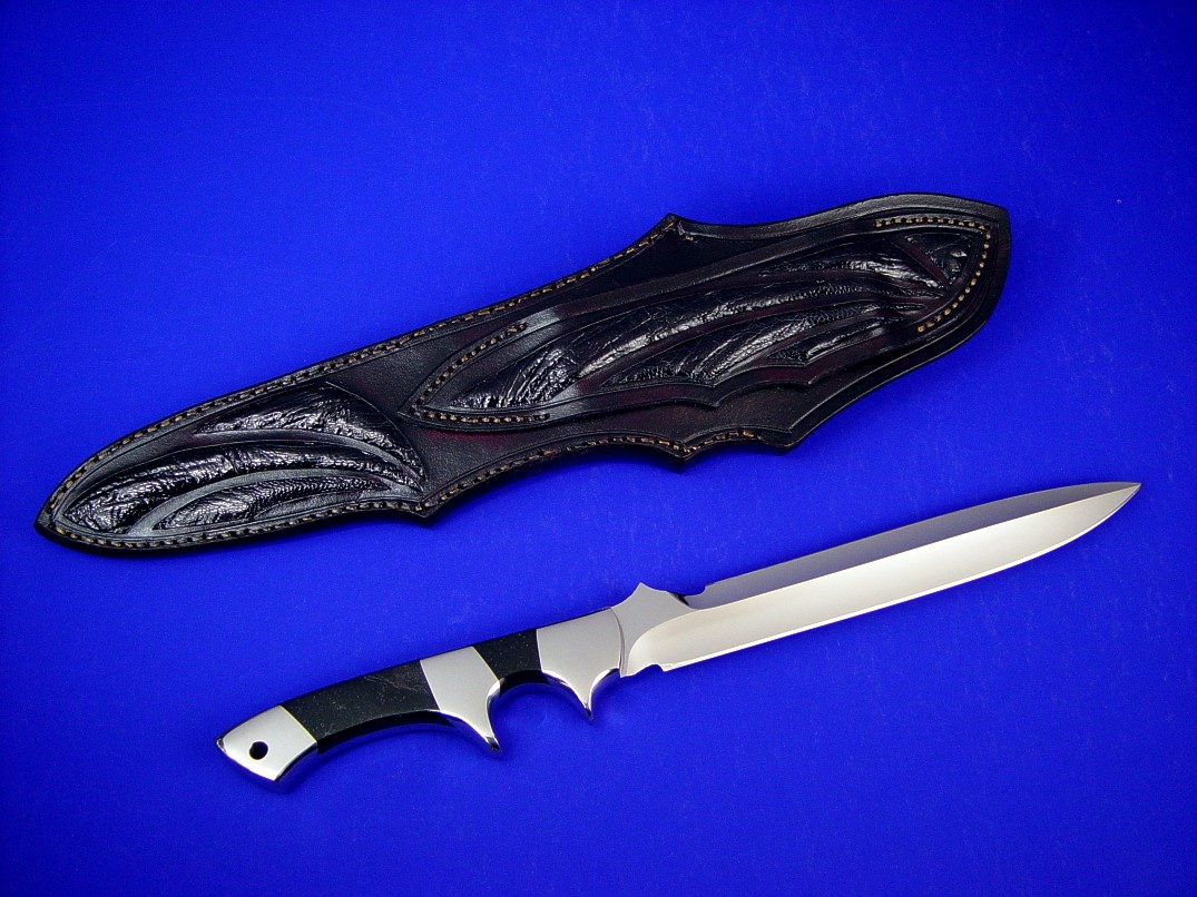 "Vespula" reverse side view: 440C high chromium stainless steel blade, 304 stainless steel bolsters, Australian Black Jade gemstone handle, Ostrich leg skin inlaid in hand-carved leather sheath